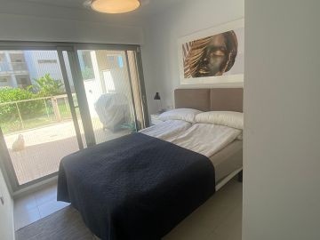 Falleg jarðhæð með suður verönd - Sumareignir