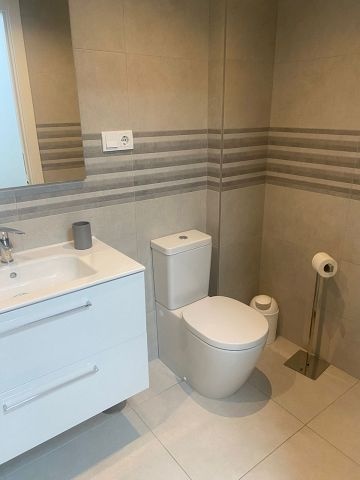 Falleg jarðhæð með suður verönd - Sumareignir