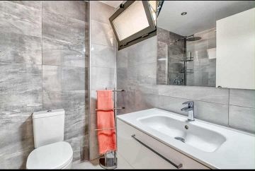 Falleg jarðhæð með suður verönd - Sumareignir