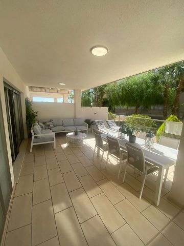 Falleg jarðhæð með suður verönd - Sumareignir